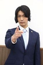 南圭介演じる弁護士ビンゴ。