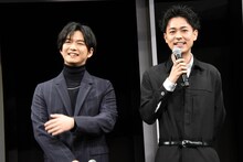 左から千葉雄大、成田凌。