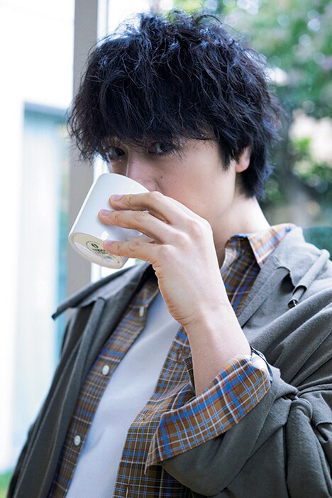 「悪い男」より、斎藤工。（撮影：蜷川実花）