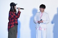 左から小林ゆう、山下大輝。