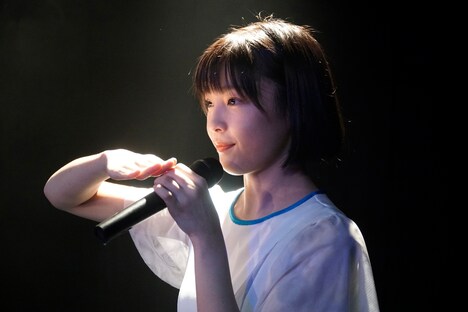 芋生悠演じる怜央。