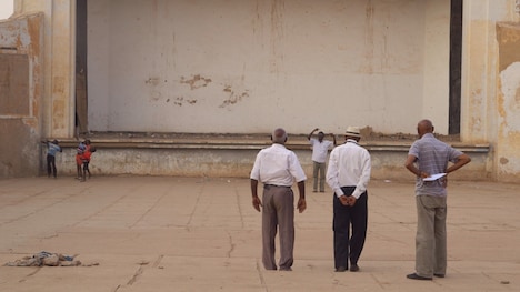 「ようこそ、革命シネマへ」