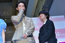 左から上杉柊平、ゆうたろう。