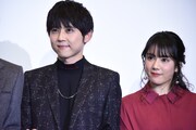 左から梶裕貴、山本千尋。