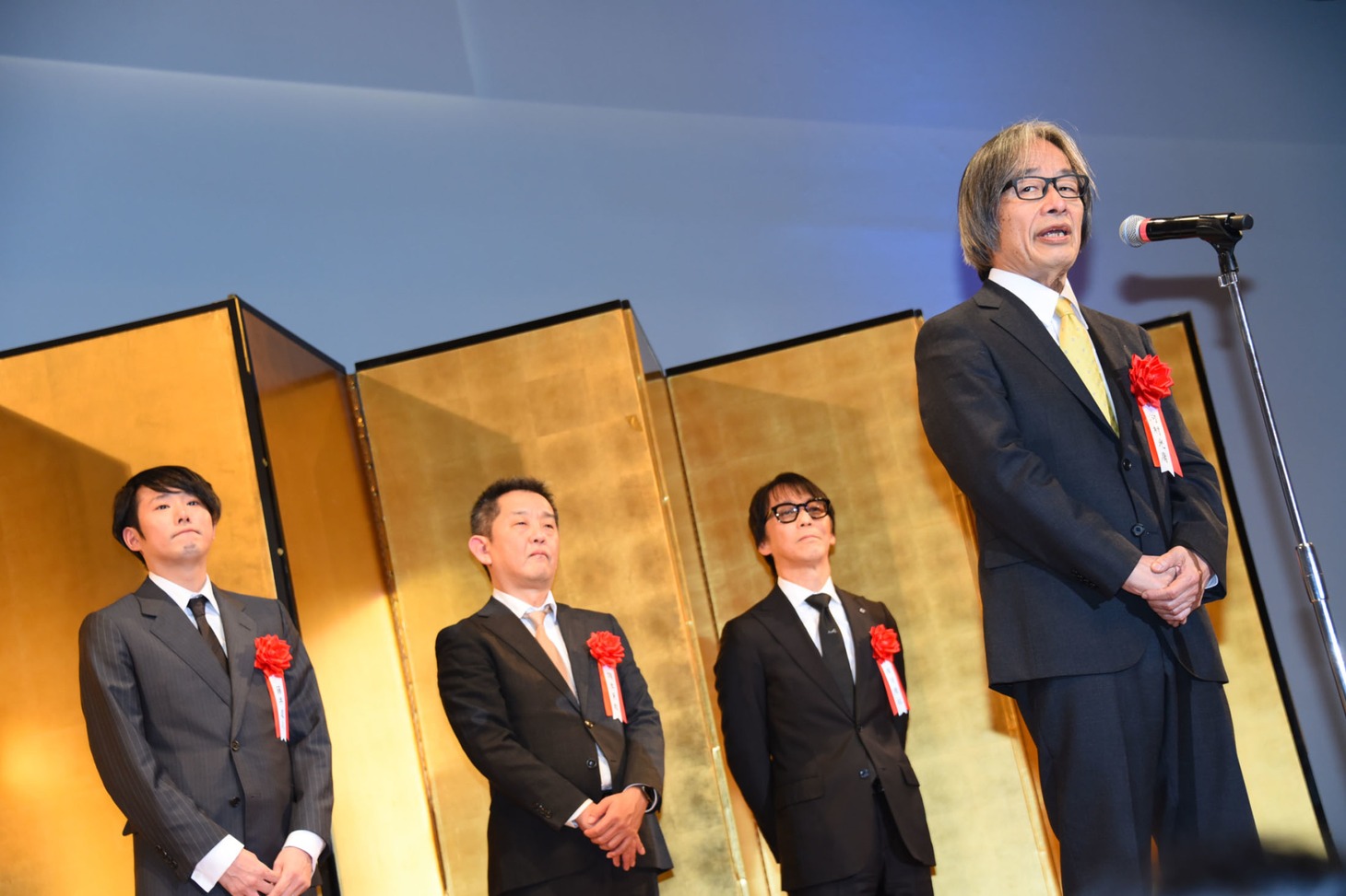 「新聞記者」の製作チーム。