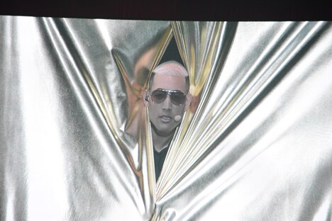 「ドリーになりたい」と言ってサングラスをかけて再登場した関口メンディー。