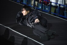 “ジュリアンさんが転んだ”中の川村壱馬。