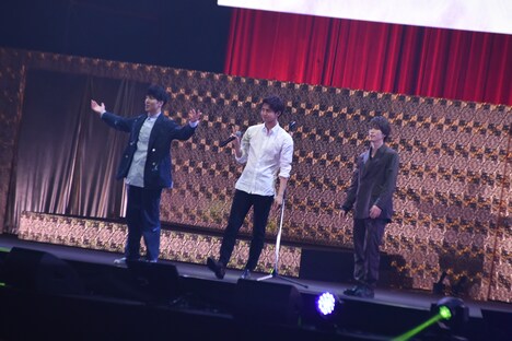 「Possible」パフォーマンスの様子。