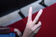 菅田将暉のフィギュアの手元。