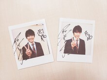 佐藤寛太のサイン入りチェキ。