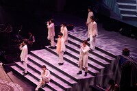 2月16日昼公演より、「春の花」パフォーマンスの様子。