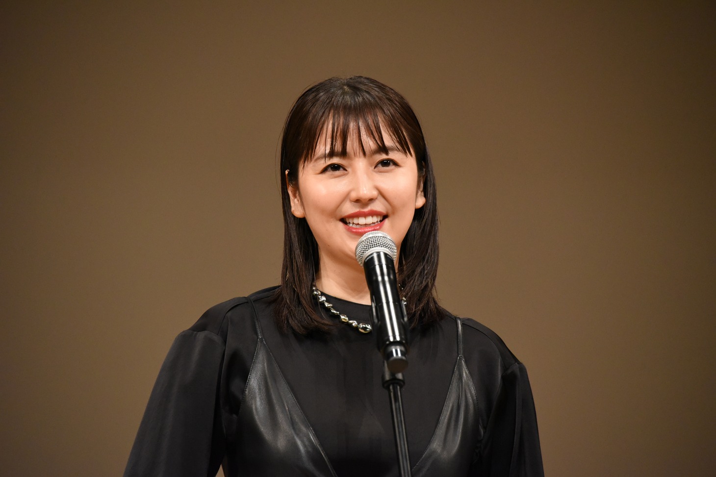 第62回ブルーリボン賞の授賞式に出席した長澤まさみ。