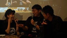 「首都神話×映画『スケアリーストーリーズ』スペシャルコラボトークイベント」の様子。左から岸明日香、ゆっきー、島田秀平。