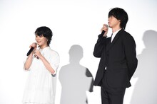 オタク用語の英語訳を予想する高畑充希（左）と山崎賢人（右）。