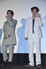 左から千葉雄大、成田凌。