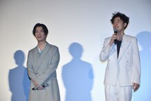 左から千葉雄大、成田凌。