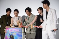 鏡開きの様子。