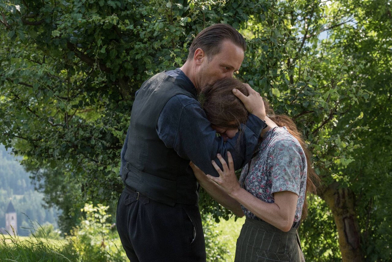 夫の帰還に妻が歓喜、テレンス・マリック「名もなき生涯」本編映像