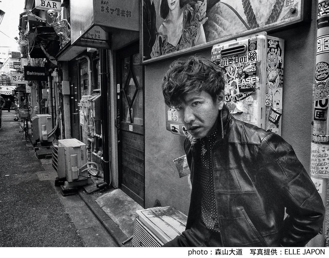 木村拓哉「エル」で新宿ゴールデン街歩く、門脇麦の企画やラウール×Diorも