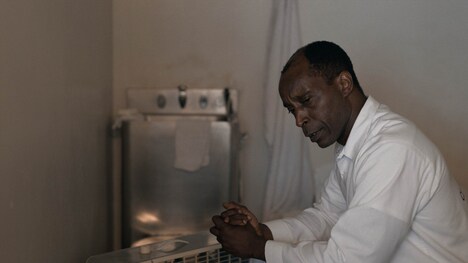 「黒い司法 0%からの奇跡」新場面写真