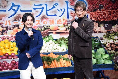 左から千葉雄大、哀川翔。