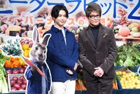 左から千葉雄大、哀川翔。