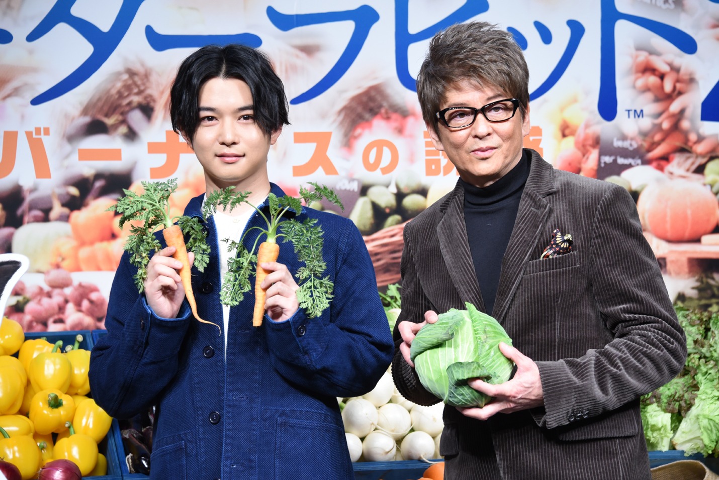 左から千葉雄大、哀川翔。