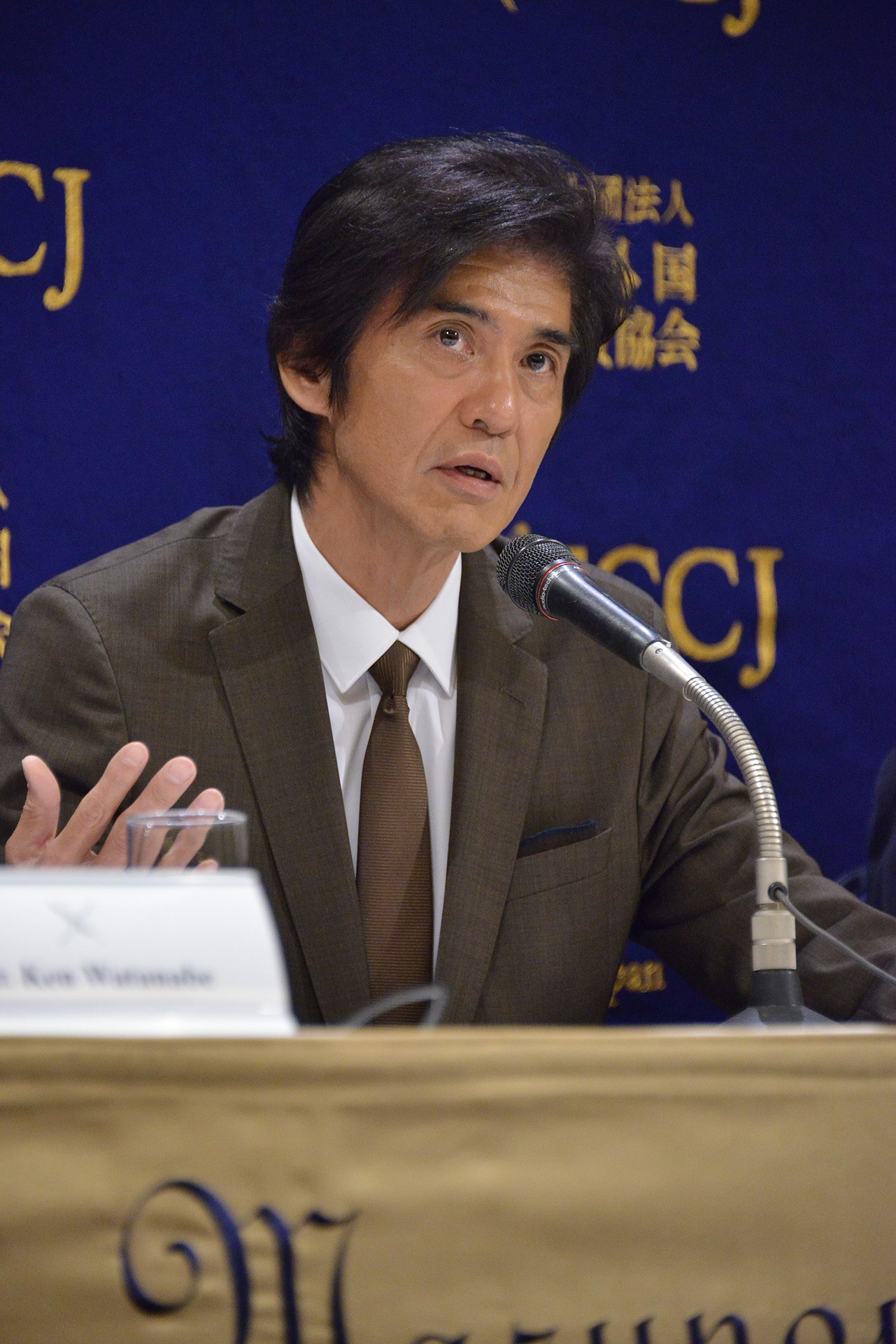 佐藤浩市