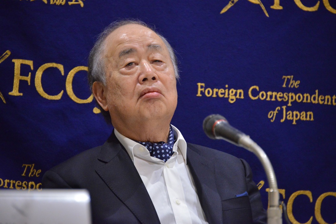 角川歴彦