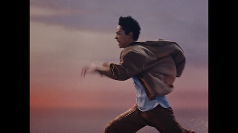 Webムービー「進化」より。