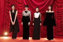 左から天海祐希、小松菜奈、高畑充希、長澤まさみ。