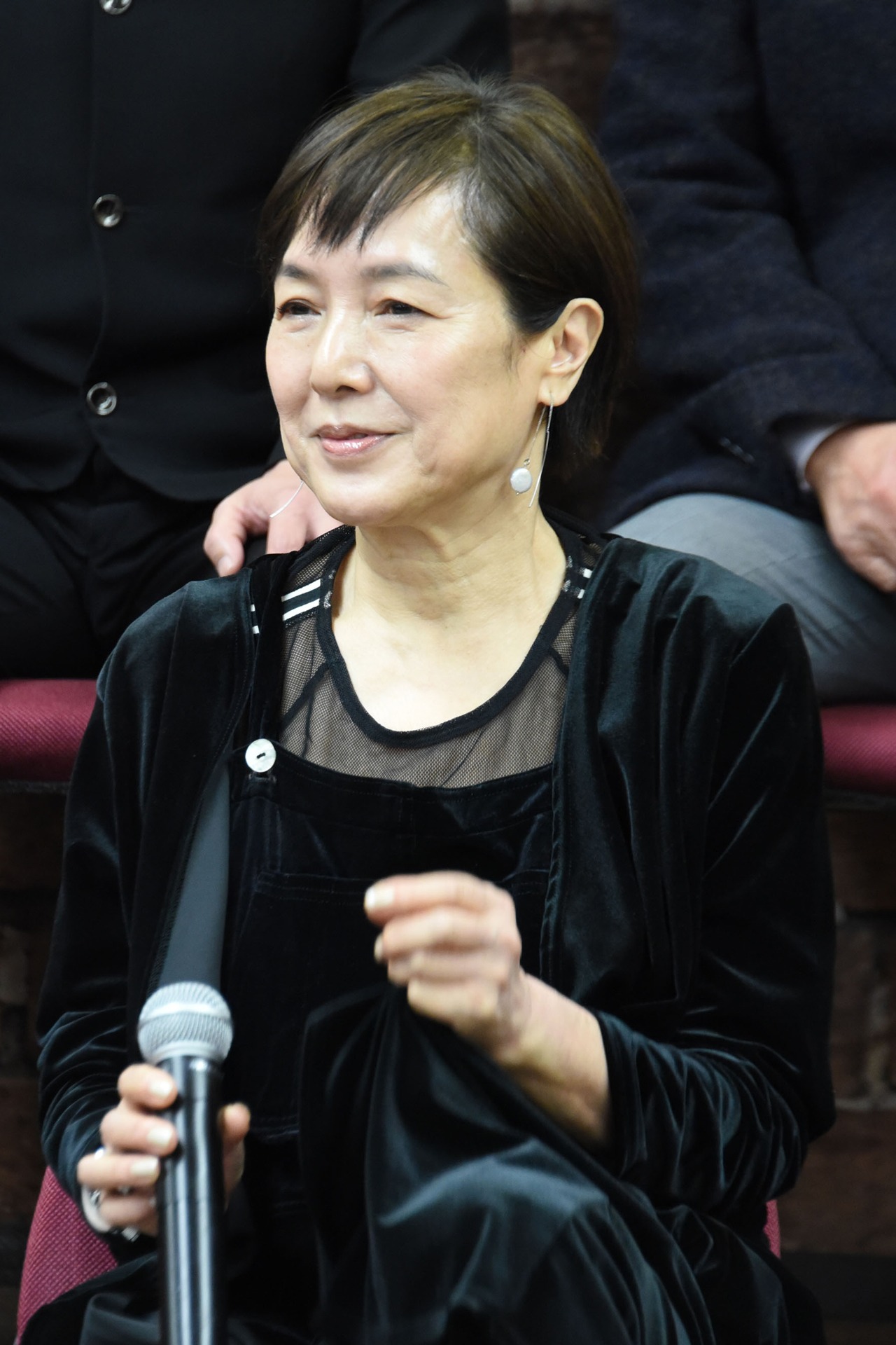 桃井かおり