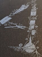 「“I HOPE THAT PEOPLE WILL FEEL UNSETTLED.”」中面より。