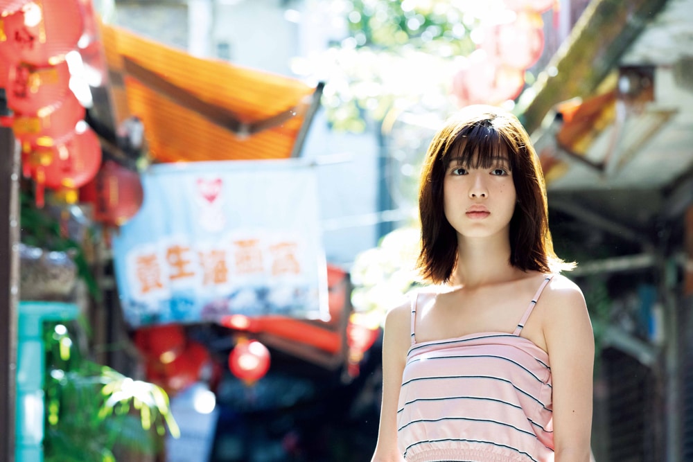 白石聖 - カレンダー 2019-2020 : 直筆サイン入り 画像・写真 メルカリ