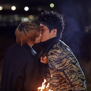 「鈍色の箱の中で」最終回の場面写真が一挙到着、クランクアップ時のコメントも