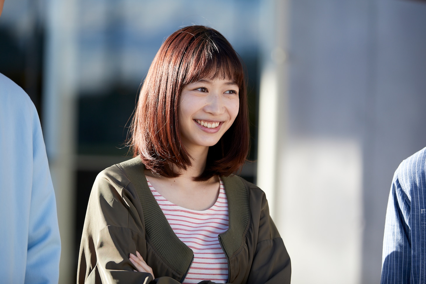 「鈍色の箱の中で」第6話の場面写真。