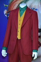 「ジョーカー」でホアキン・フェニックスが着用した衣装。