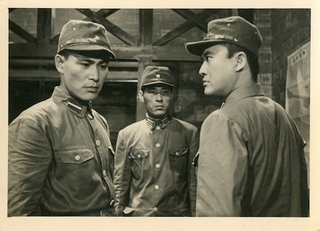 「玄海灘は知っている」