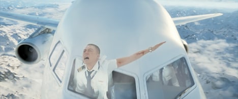 「フライト・キャプテン 高度1万メートル、奇跡の実話」