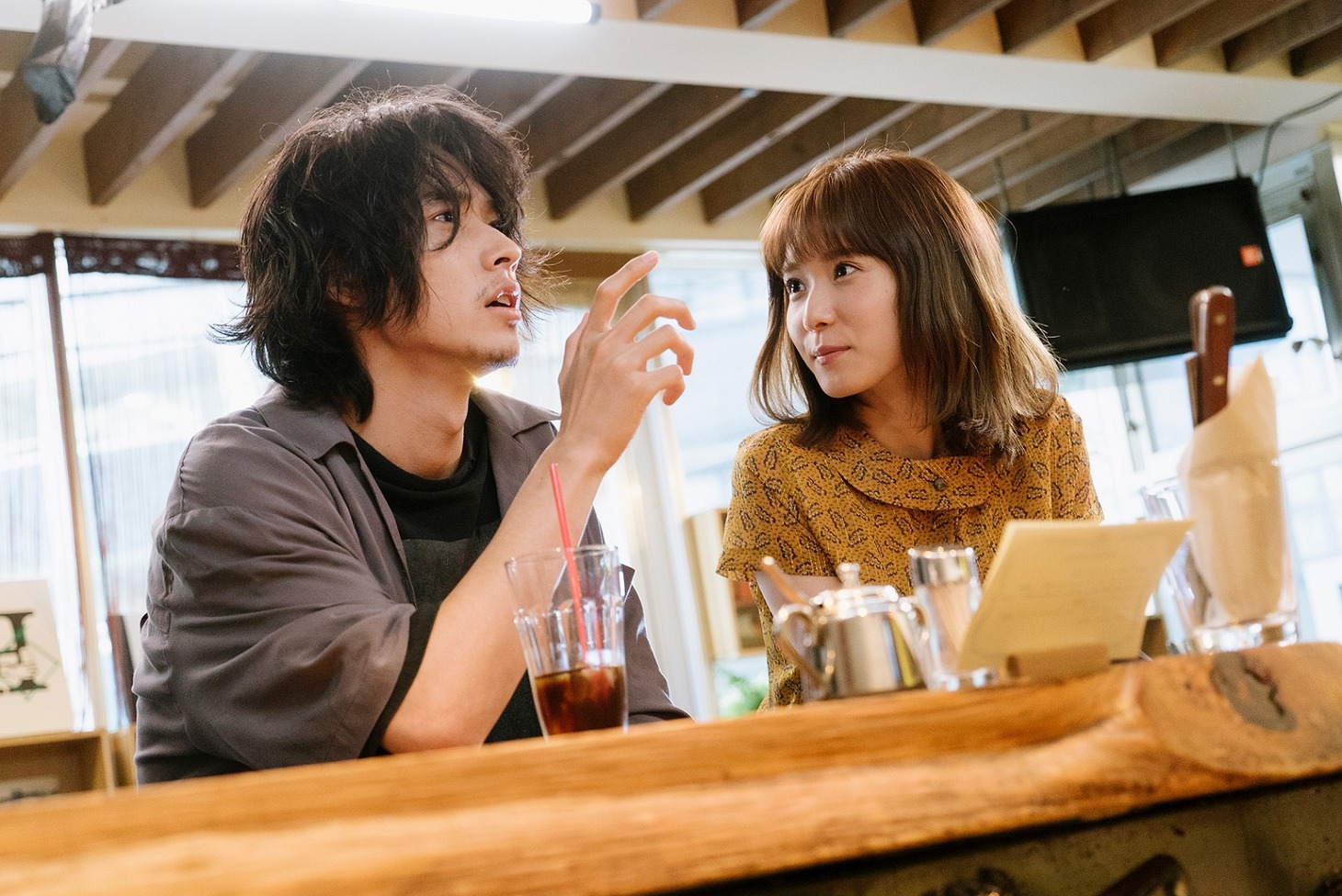 「劇場」より。