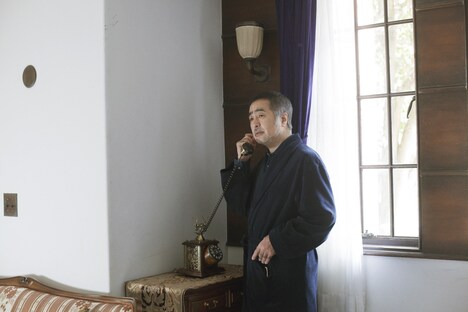 「きょうの猫村さん」より、松尾スズキ演じる犬神金之助。