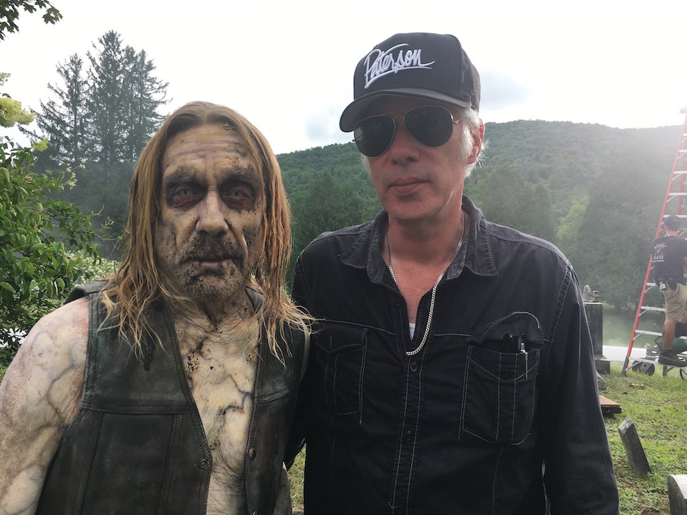 コーヒー・ゾンビ役のイギー・ポップ（左）と、監督のジム・ジャームッシュ（右）。