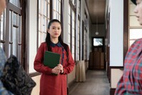 小南満佑子演じる夏目千鶴子。