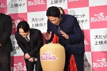 ツボに不満をシャウトする堤真一。