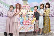 左からキュアエール/野乃はな役の引坂理絵、キュアスター/星奈ひかる役の成瀬瑛美、キュアグレース/花寺のどか役の悠木碧、キュアフォンテーヌ/沢泉ちゆ役の依田菜津、キュアスパークル/平光ひなた役の河野ひより。