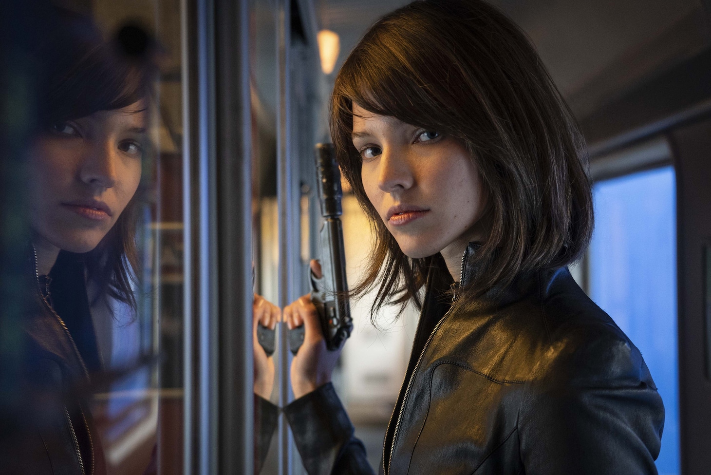 「ANNA／アナ」新場面写真