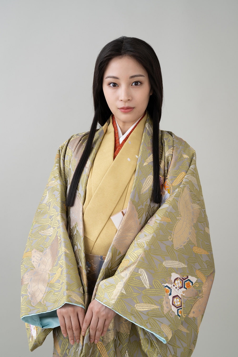 広瀬すずが初時代劇で濃姫演じる 信長役 市川海老蔵とドラマ 桶狭間 で初共演 コメントあり 映画ナタリー