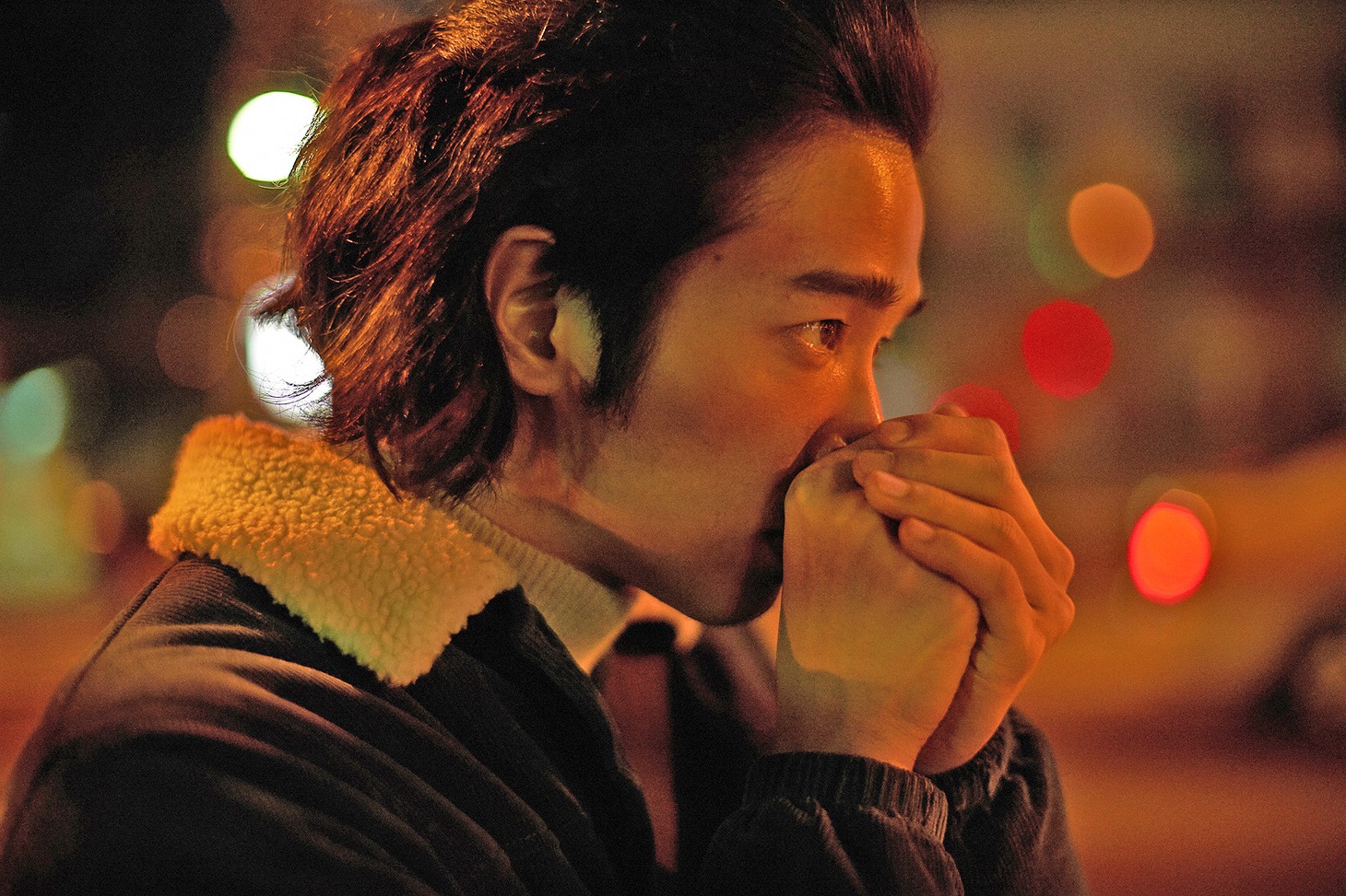「悲しみより、もっと悲しい物語」新場面写真