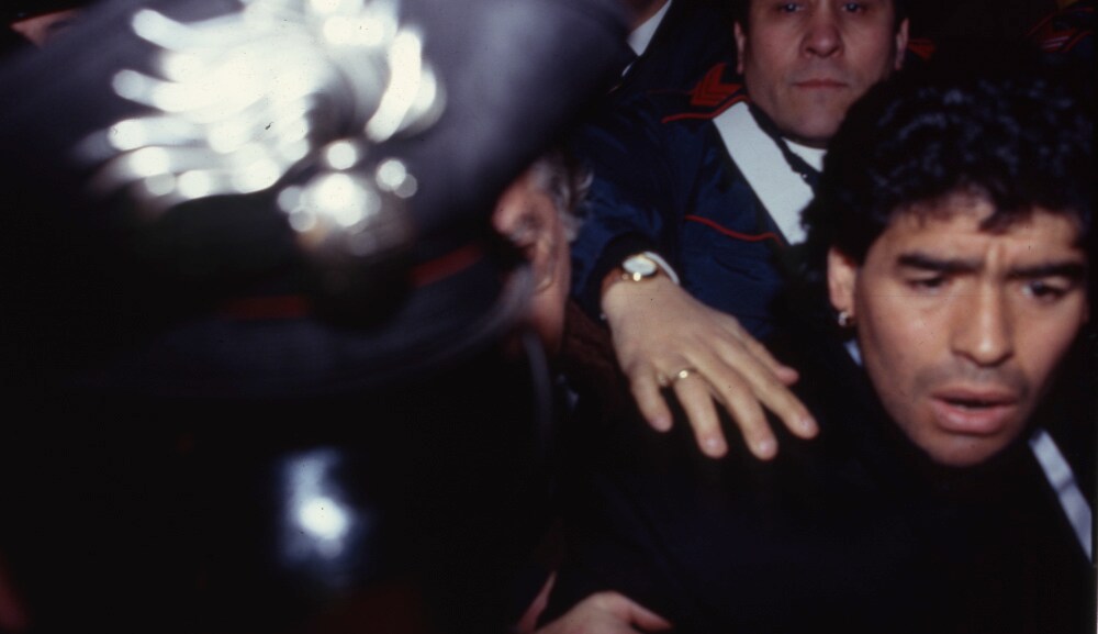 「ディエゴ・マラドーナ 二つの顔」