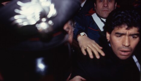 「ディエゴ・マラドーナ 二つの顔」